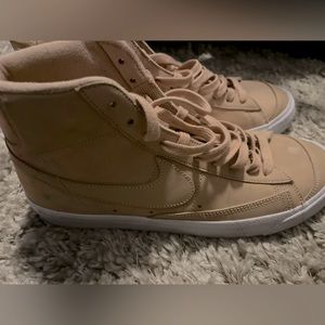 Women Nike Blazers